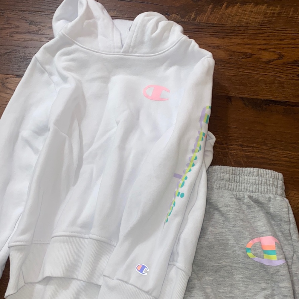 Champion sweatsuit outfit 🌹